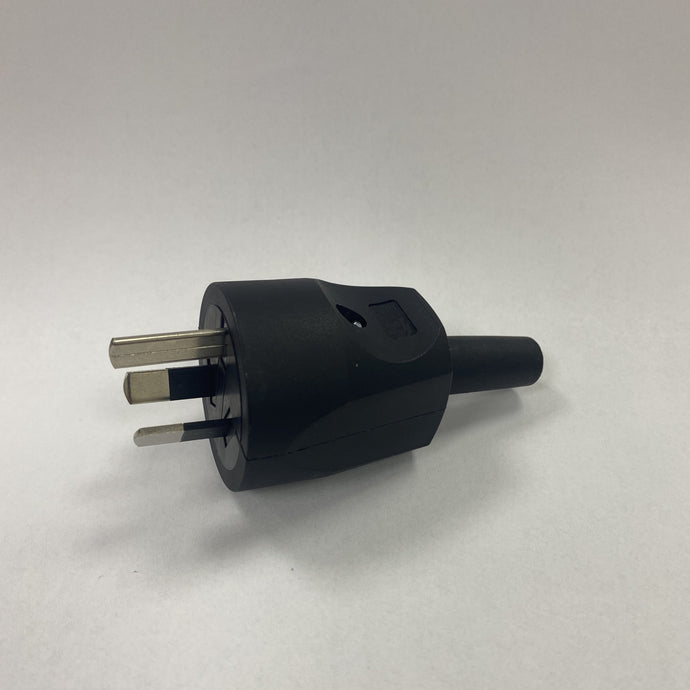 Re-Wireable Australian Plug Black. (Kaiser 524)