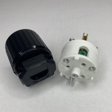 Re-Wireable USA NEMA 5-15 Plug Black.